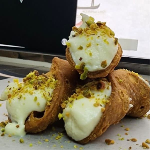 Cannoli