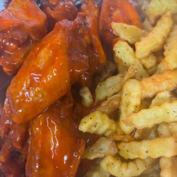 10pcs wings w/fries