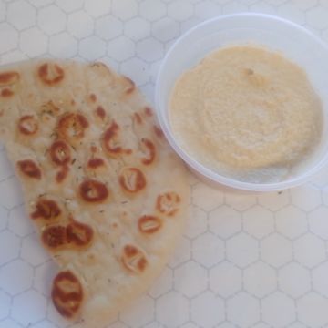 Hummus w/pita