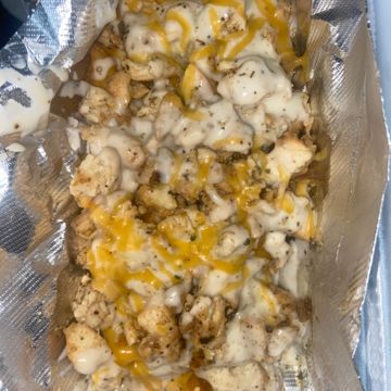 Chicken Alfredo fries