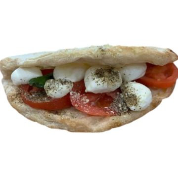 Sorriso Caprese pizza sandwich