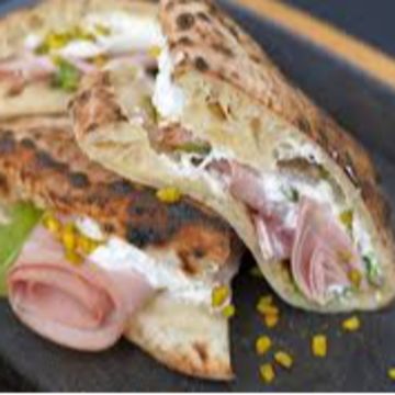 Turkey-Bacon Sorriso pizza sandwich