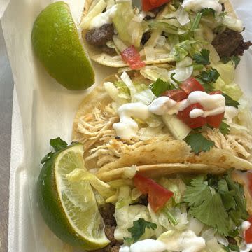 3 supreme tacos