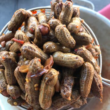 CAJUN BOILED PEANUTS