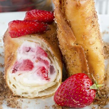 Strawberry Cheesecake Roll