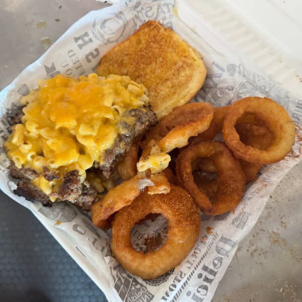 Mo' Better Cheeseburger Combo