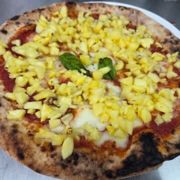 Awaiana pizza