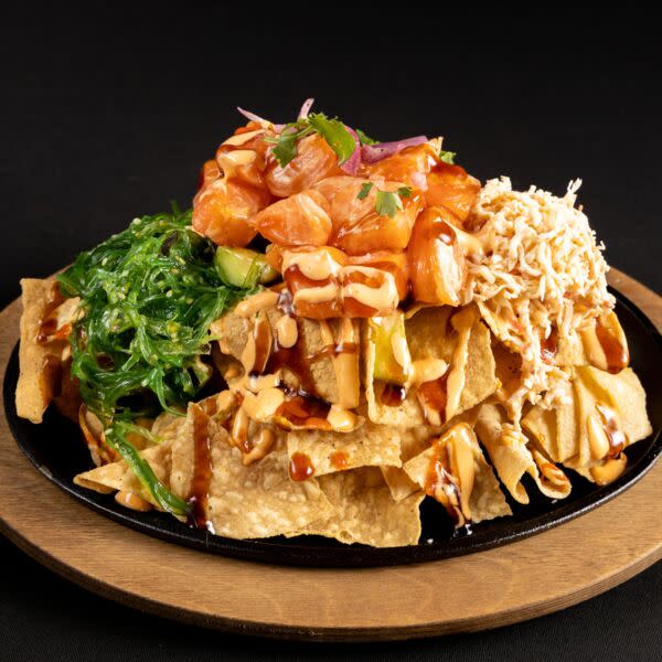 Poke Nachos