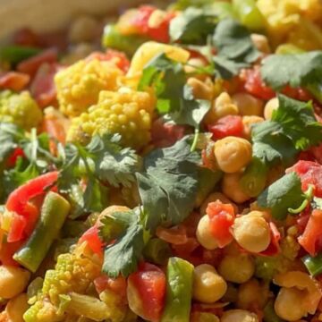 CURRY CHICKPEAS & VEGETABLES