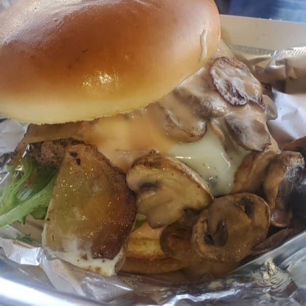 Chicago Style Mushroom Burger