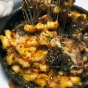Jamaican Loaded Mac &  Cheese Bowl
