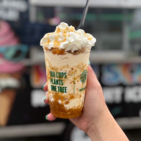 Caramel Peach Cobbler Special