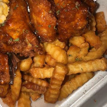 Wings & Fries Basket