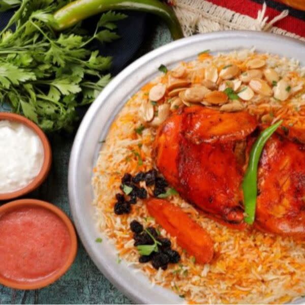 Chicken Mindi And Drink.