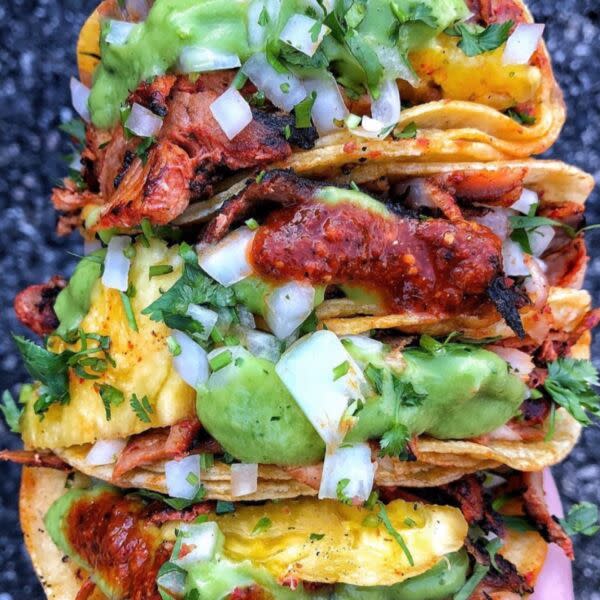 Pastor tacos ( trio) chips and salsa