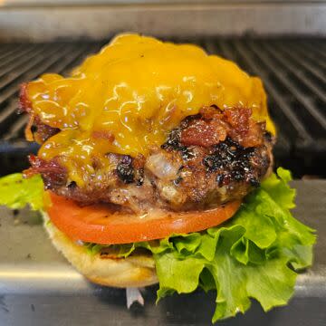Jalapeño Bacon Jam Cheddar Burger