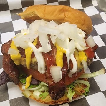 The Classic Cheeseburger