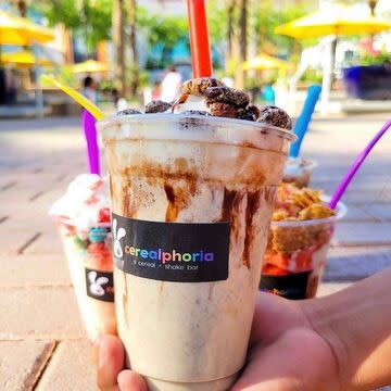 Cerealphoria a cereal + shake bar
