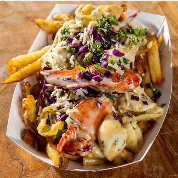 Lobster Mac & Cheese Fries 