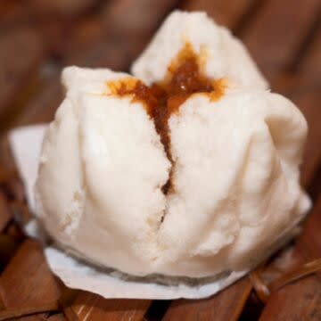 Chicken or Pork Bun
