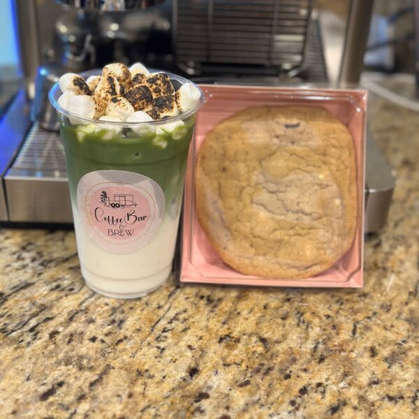Barista Pairing - Toasted White Hot Chocolate Matcha & Double Chocolate Chip Cookie