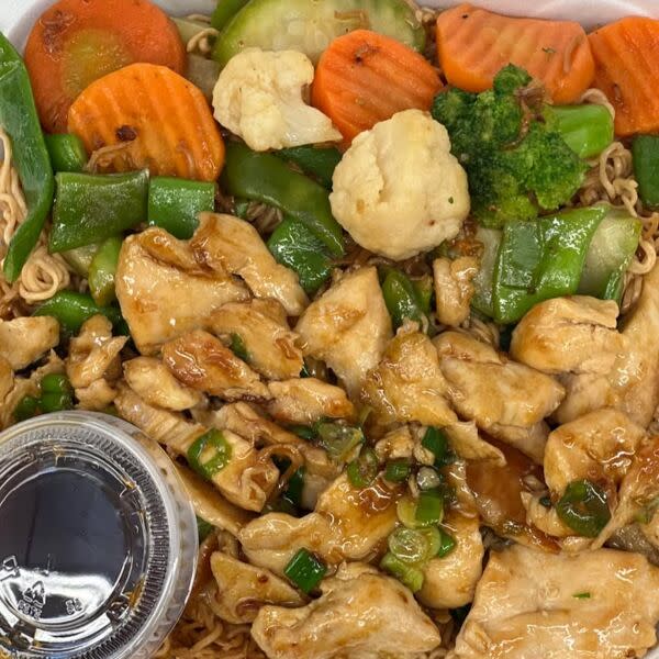 Chicken Noodle Stir Fried Combo