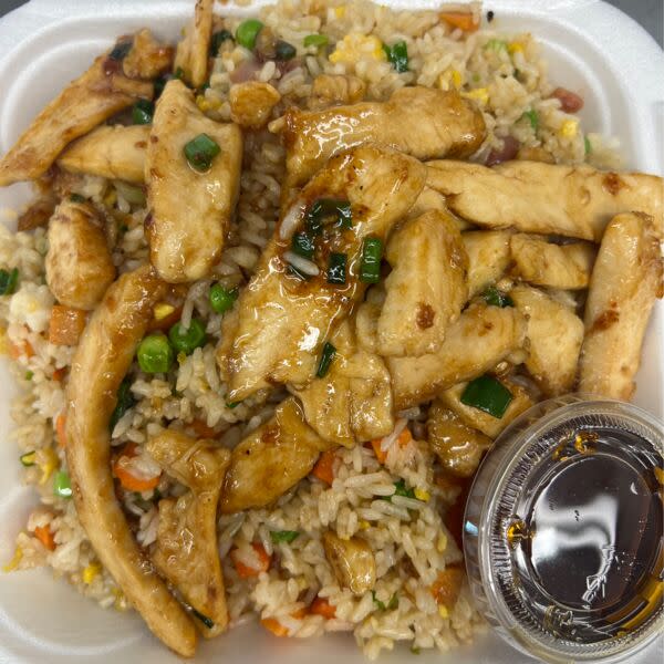 Vietnamese Fried Rice with Chicken