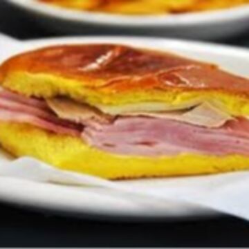 Media Noche Sandwich