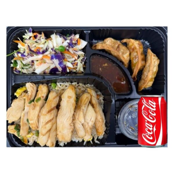 Vietnamese Fried Rice Combo (Chicken/Grilled Pork/ Shrimp/ Beef)