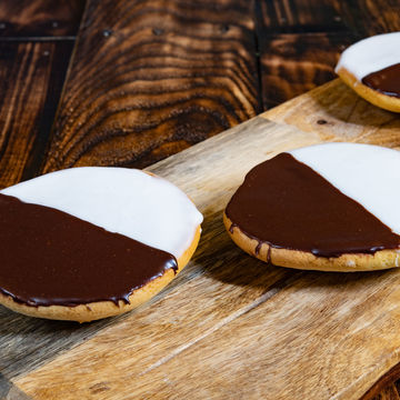 Black and White Cookie - Stack of 4