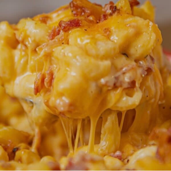 Bacon-Cheddar Mac-N-Cheese
