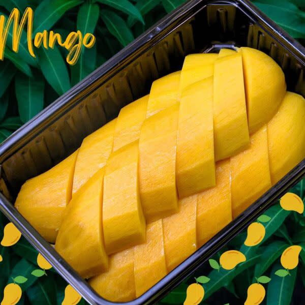 Fresh cut mango (seasonal)