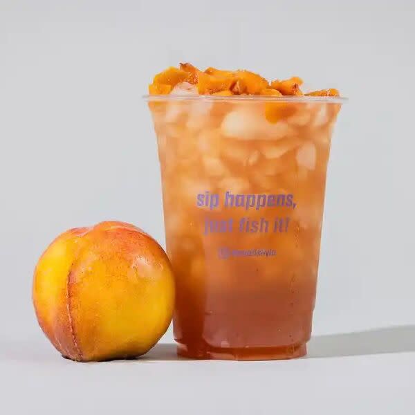 Peach T-Monade