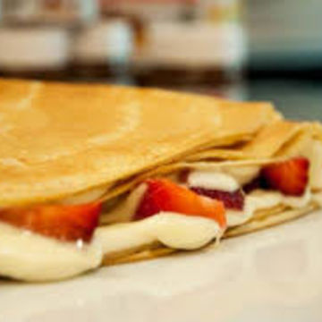 White Chococlate & Strawberry Crepes
