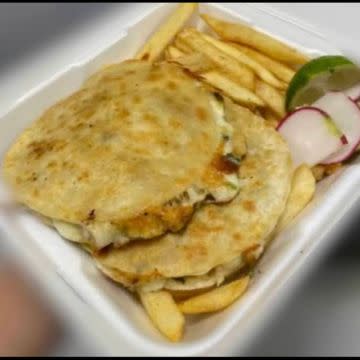 2 Mulitas & Fries
