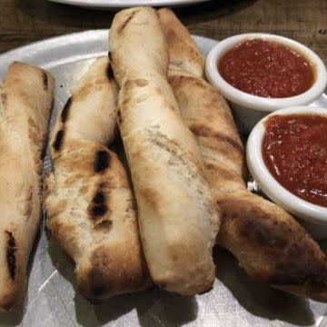 1 Breadsticks with sauce
