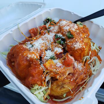 Pollo con Tajadas