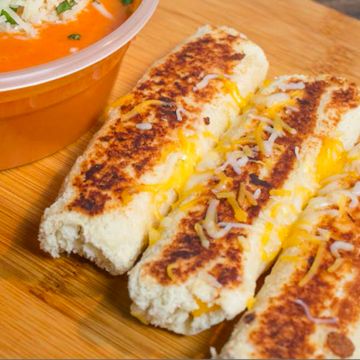 Grilled Cheeze Roll-Up's