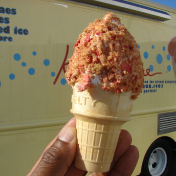 Strawberries 'N' Cream Cup or Cone