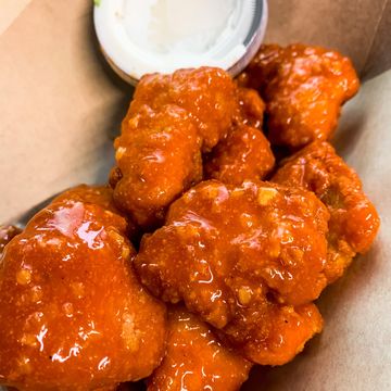 Bad to the Boneless Wings 8 ct