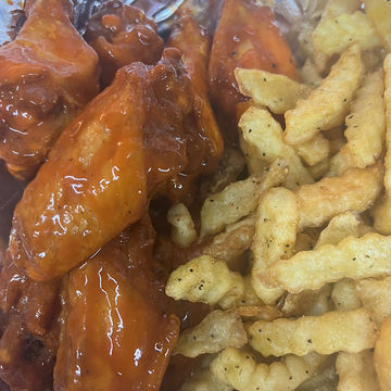 6 pcs Wings w/ Fries 