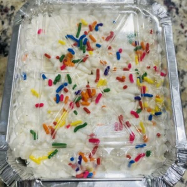 Funfetti Cake w/ Vanilla Frosting 