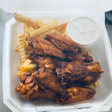 Smoked Fried Chicken Wingz Combo (10 piece)