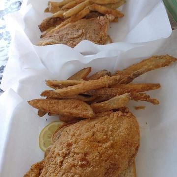 Catfish Sandwich 