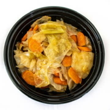 Steamed cabbage with carrots 
