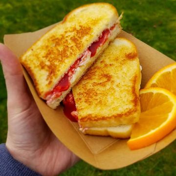 Pearl Jammer & Cheese 'Wich