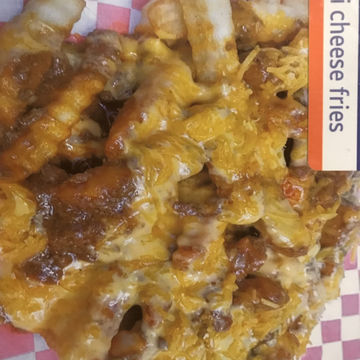 Chili cheese fries 