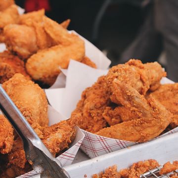 3 Whole Fried Wings w/ 2 Sides 