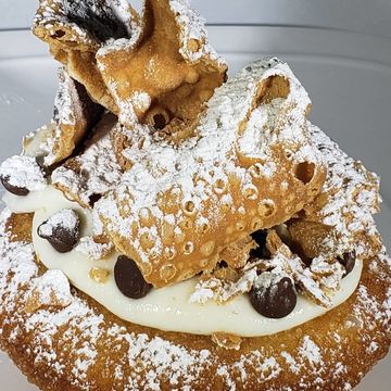 Holy Cannoli