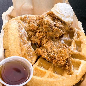 Chick’n & Waffle 